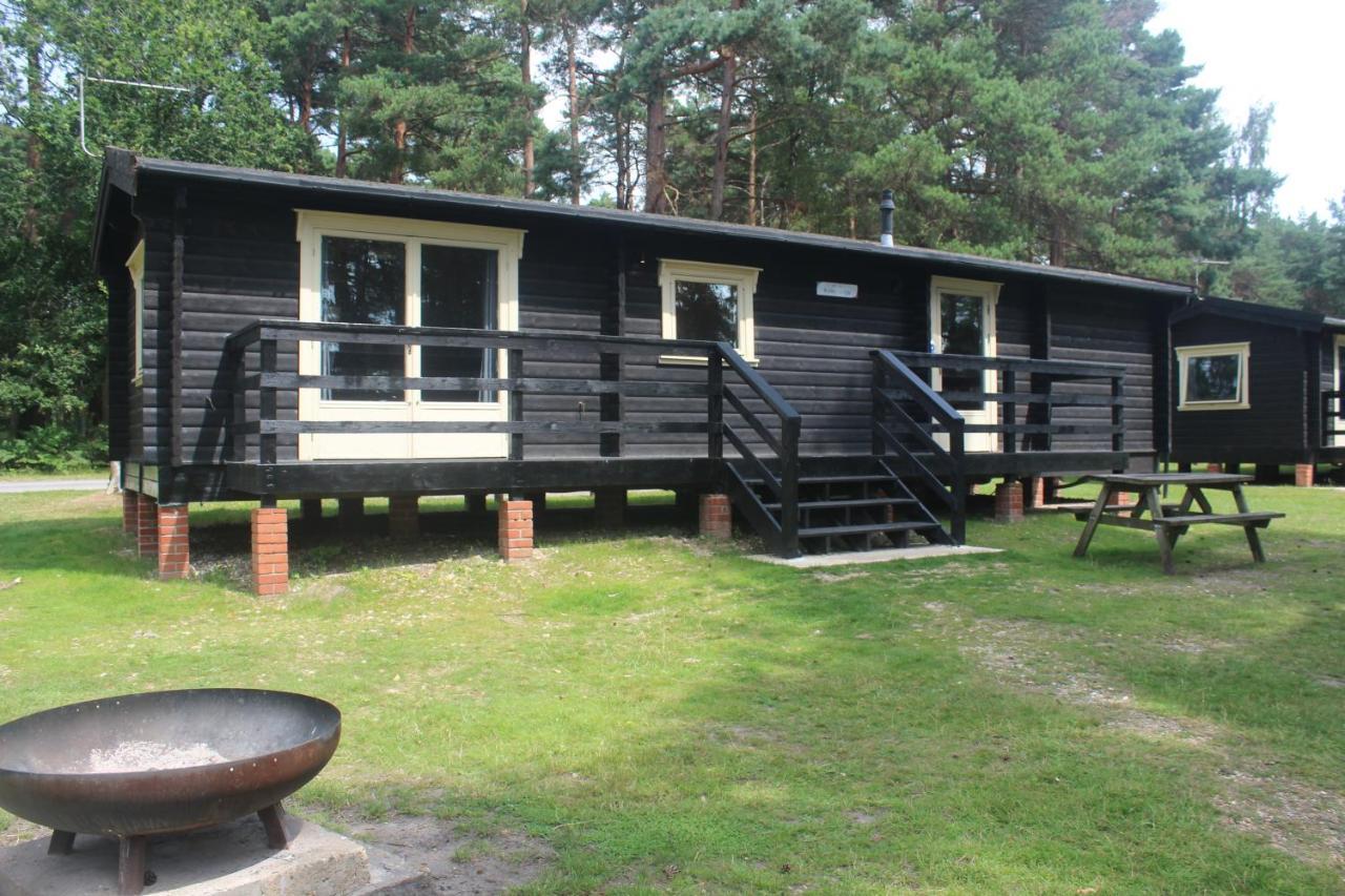 Вілла Avon Tyrrell Outdoor Activity Centre Bransgore Екстер'єр фото