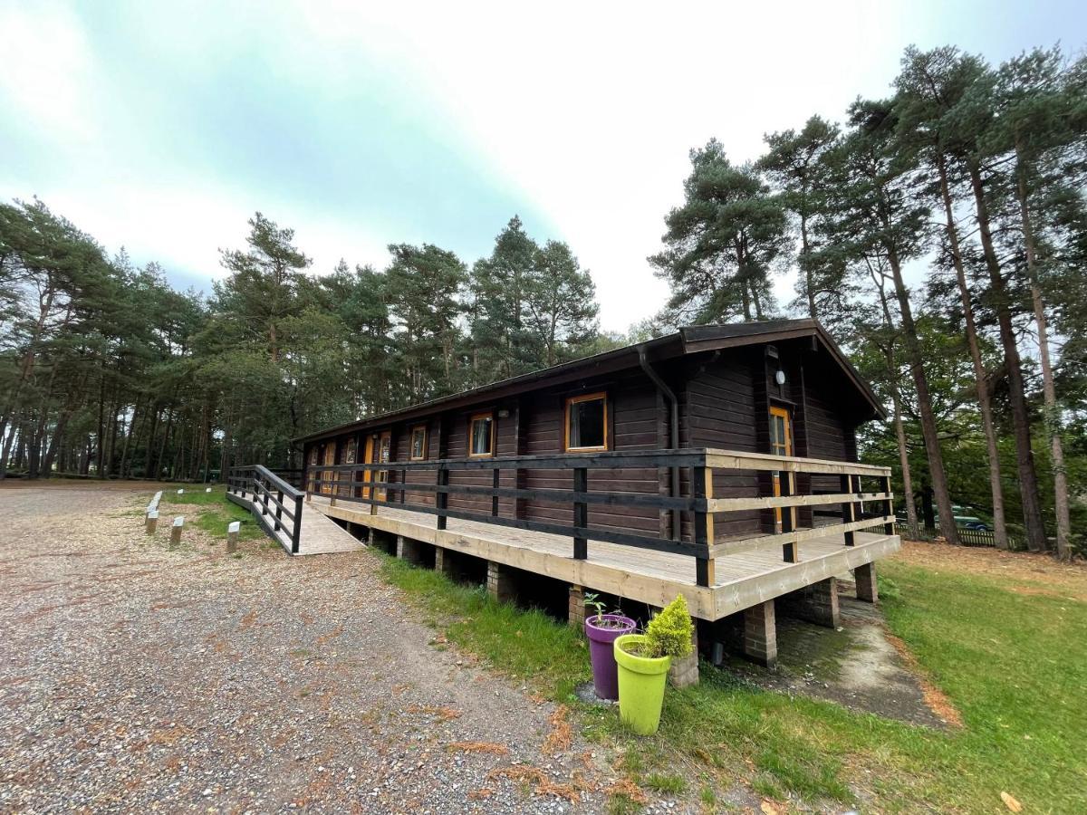Вілла Avon Tyrrell Outdoor Activity Centre Bransgore Екстер'єр фото
