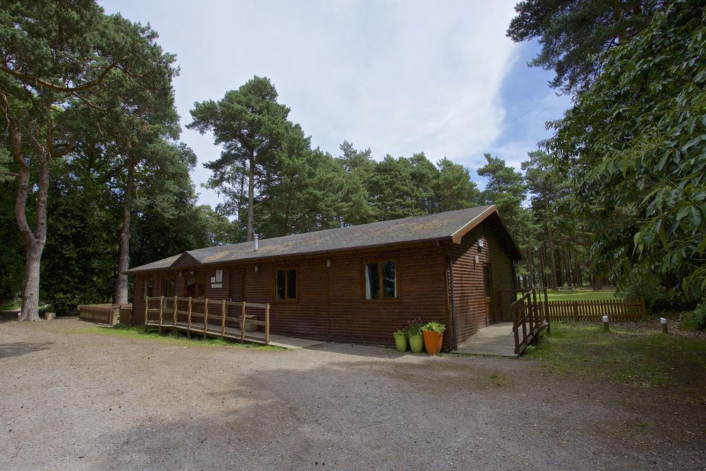 Вілла Avon Tyrrell Outdoor Activity Centre Bransgore Екстер'єр фото